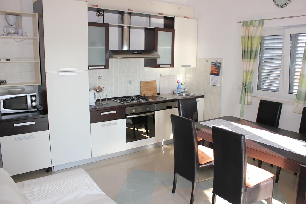 Apartments 4 Dolphins Рогозница Стая снимка