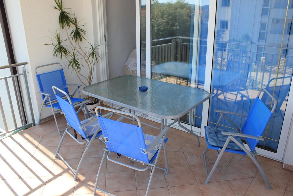 Apartments 4 Dolphins Рогозница Екстериор снимка