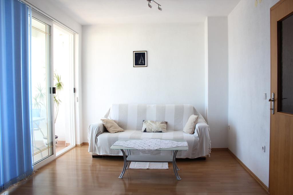 Apartments 4 Dolphins Рогозница Екстериор снимка